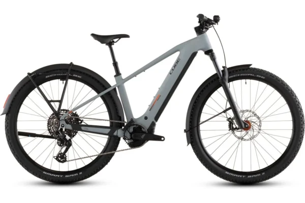 lundi b1 CUBE Reaction Hybrid Race 800 FE (2026)
