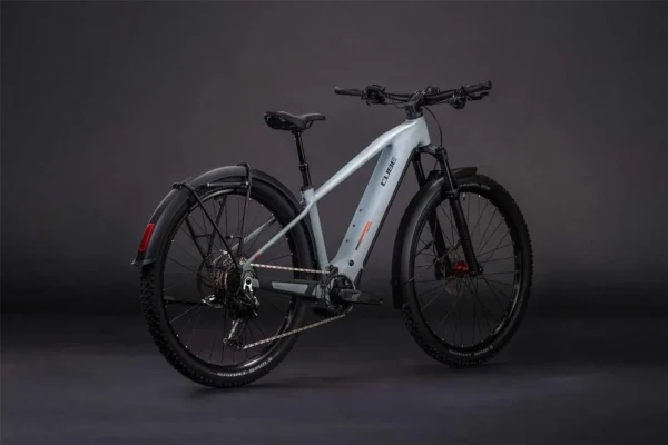 lundi b3 CUBE Reaction Hybrid Race 800 FE (2026)