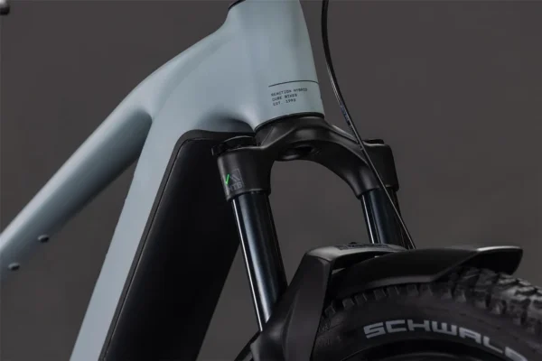 lundi b6 CUBE Reaction Hybrid Race 800 FE (2026)