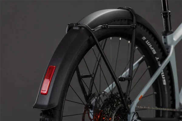 lundi b8 CUBE Reaction Hybrid Race 800 FE (2026)