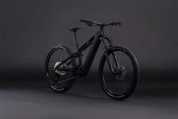 lundi c2 CUBE Stereo Hybrid ONE44 HPC Race 800 (2026)