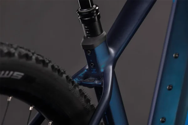 lundi h6 CUBE Reaction Hybrid Pro 800 (2026)